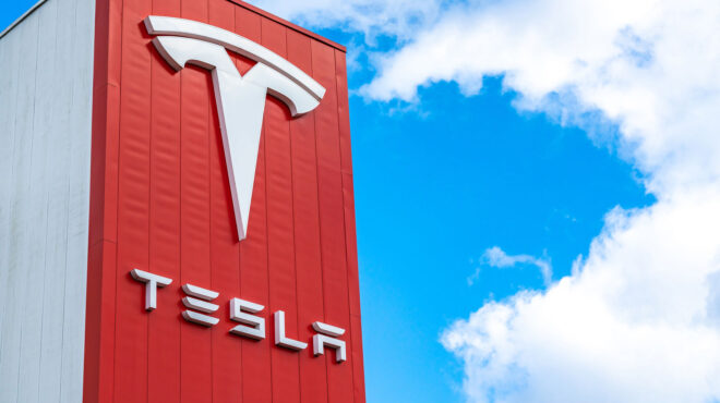 η-tesla-κάνει-προσλήψεις-στην-ελλάδα-οι-ε-563354755