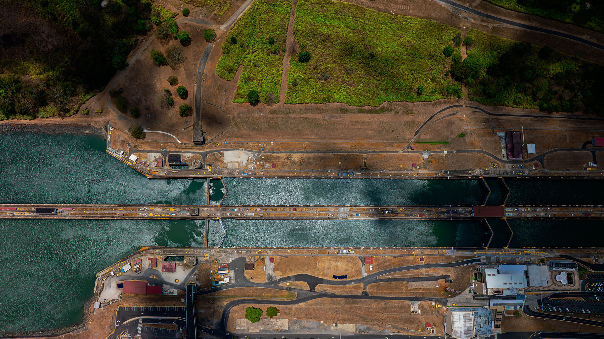 Γιατί ο Τραμπ εκφράζει επεκτατικές διαθέσεις προς Παναμά, Γροιλανδία και Καναδά;-1