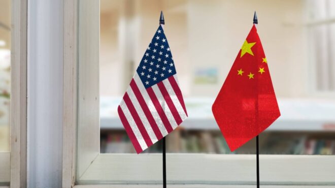 πόσο-κόστισε-στις-ηπα-η-δασμολογική-πο-563353696