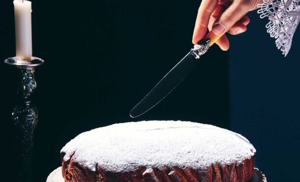 σοκολατένια-βασιλόπιτα-με-φουντούκι-563397745