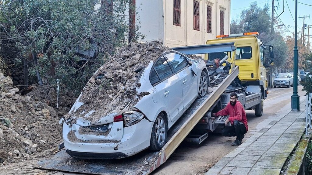 Ρόδος: Κατέρρευσε πέτρινο σπίτι λόγω της βροχής-1