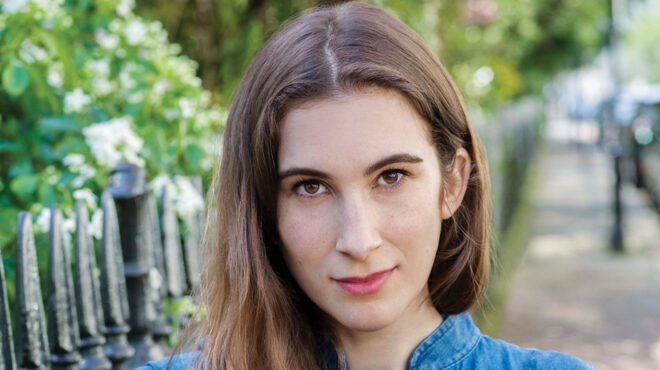 φτερά-και-πούπουλα-563390059