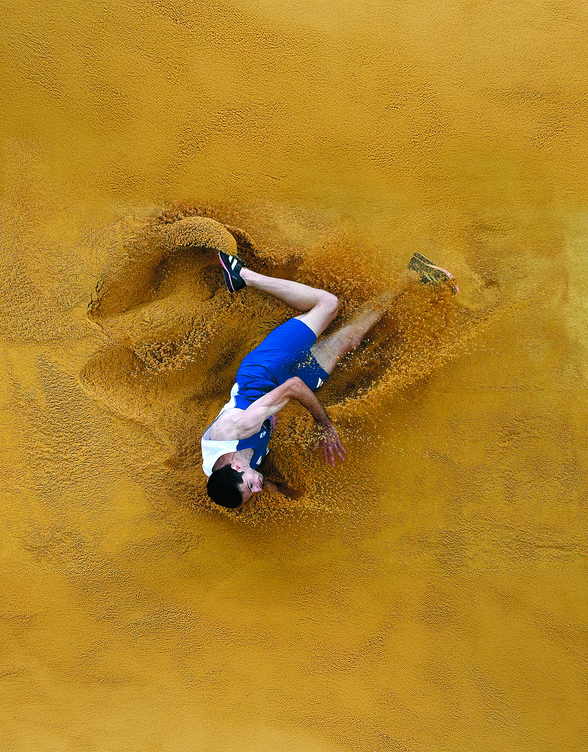 μίλτος-τεντόγλου-μετά-το-χρυσάφι-κυνη-563395468