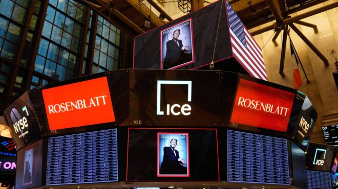 ντόναλντ-τραμπ-ανακηρύχθηκε-πρόσωπ-563370502