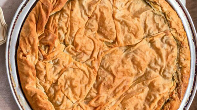 τσουκνιδόπιτα-με-σπανάκι-σαμαρινιώτ-563353468