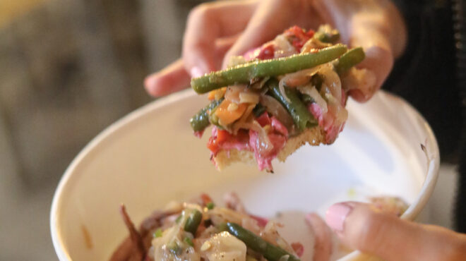 γαστρονομικός-περίπατος-στα-πετράλω-563431774