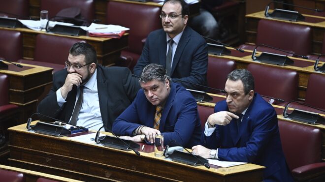 βουλή-αναστολή-της-χρηματοδότησης-τω-563418286