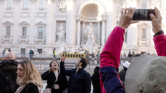 η-κρήνη-των-εκατομμυρίων-ψαρεύοντας-563400685