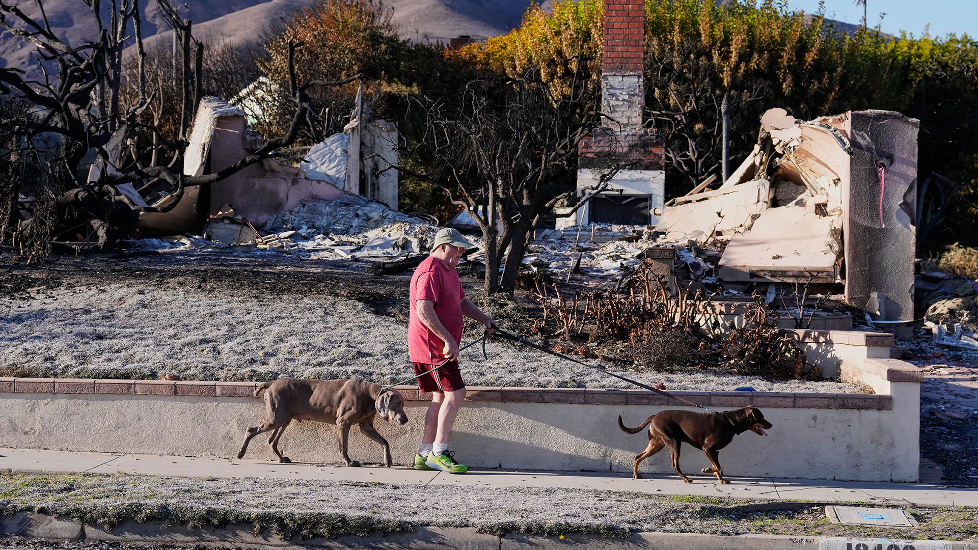 Λος Αντζελες: «Oλα όσα συνδέονται με τις μνήμες μας εξαφανίστηκαν»-3