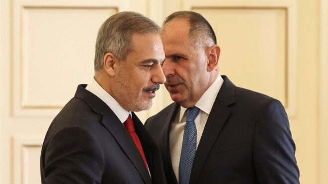 τηλεφωνική-επικοινωνία-γεραπετρίτη-563438734