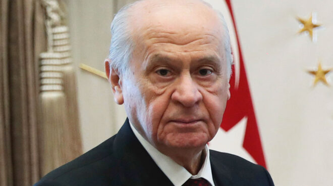 εντός-και-εκτός-μαζί-με-τον-μπαχτσελί-κ-563417773