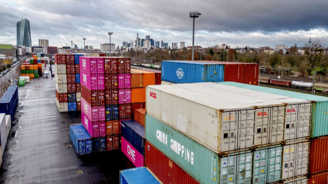 dw-πώς-ο-ευρωπαϊκός-νότος-κρατάει-όρθια-563445328