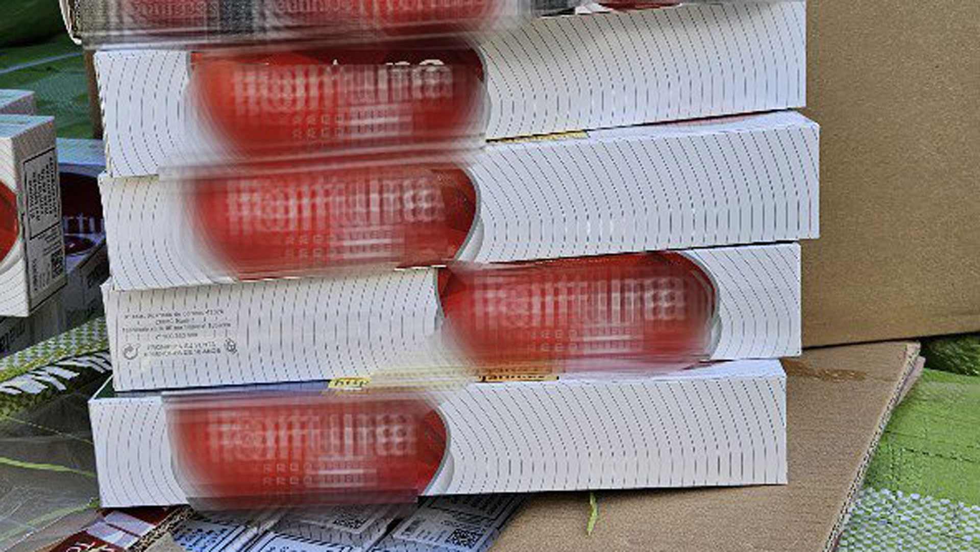 Λιμάνι Πειραιά: Κατασχέθηκαν πάνω από 9 εκατομμύρια λαθραία τσιγάρα-1