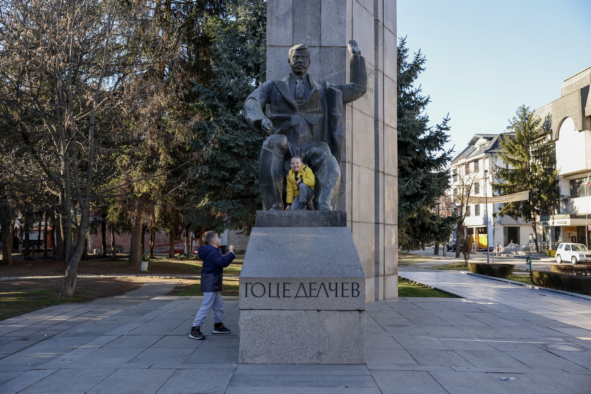 Εκεί όπου υπήρχε τείχος, τώρα είναι «γειτονιά»-1