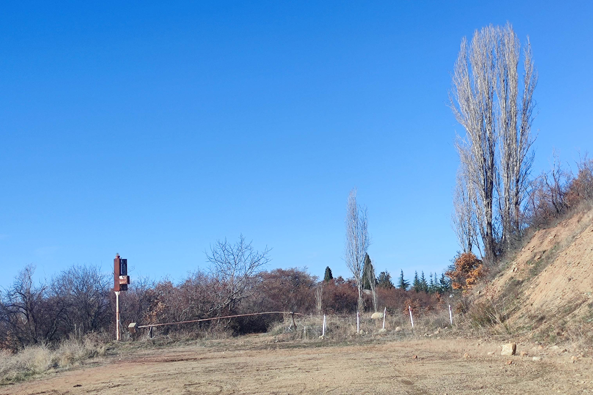 Πρέσπες: «Φτάνουν μέχρι την αυλή μας και δεν μπορούν να μπουν»-1
