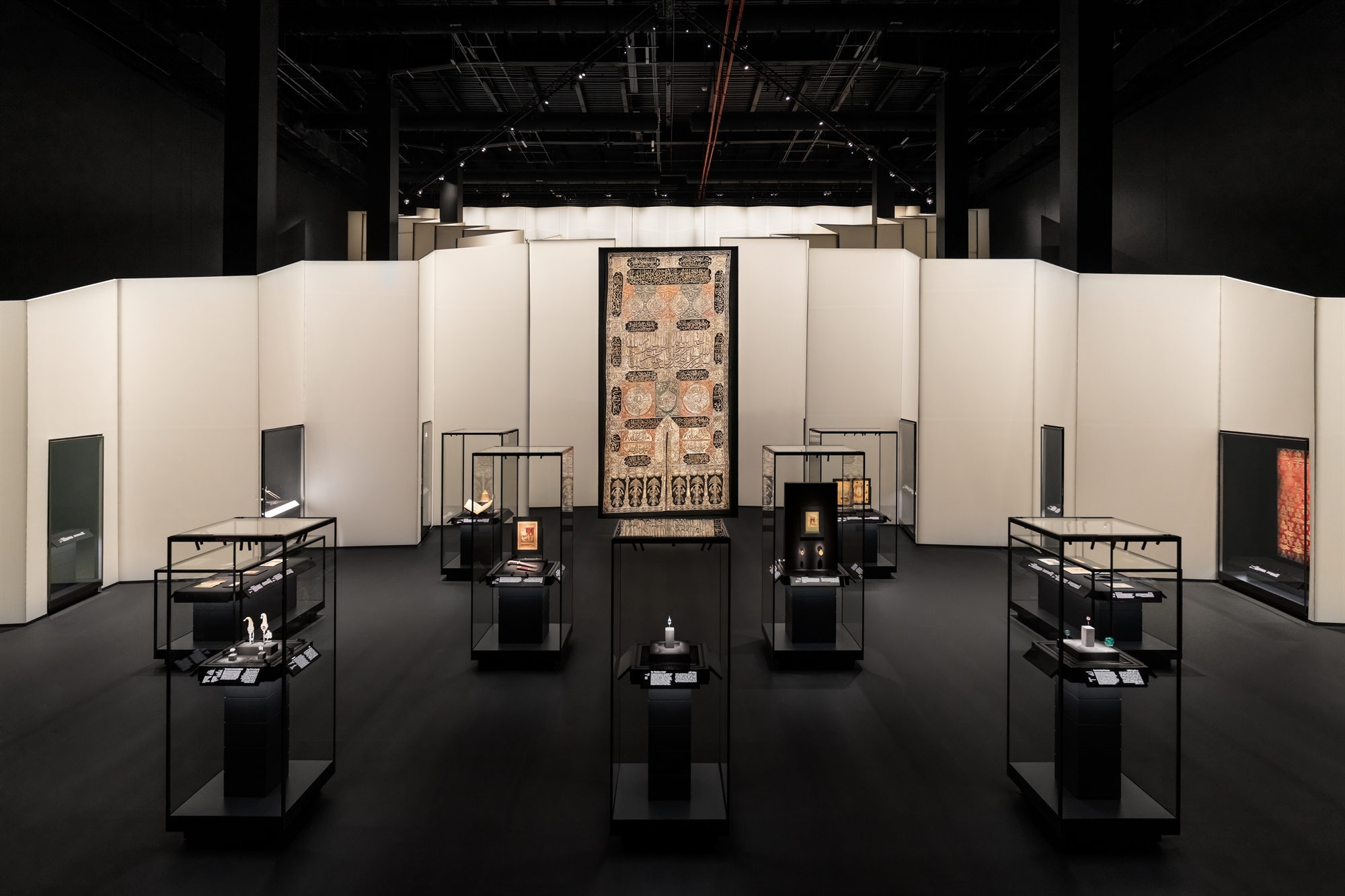 Οψεις της ισλαμικής τέχνης – Στην Τζέντα, ανάμεσα σε γη και ουρανό-3