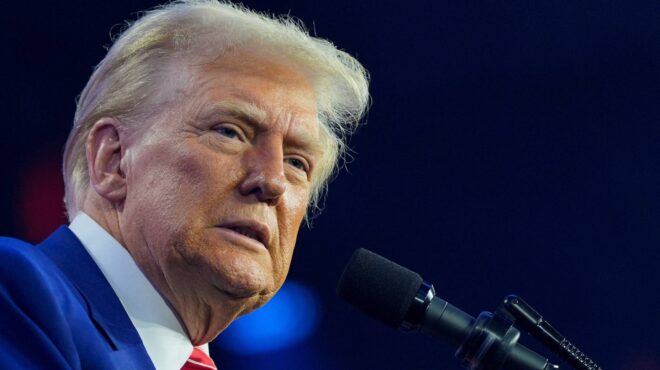 τραμπ-η-βρετανία-να-ανοίξει-τη-βόρει-563400520