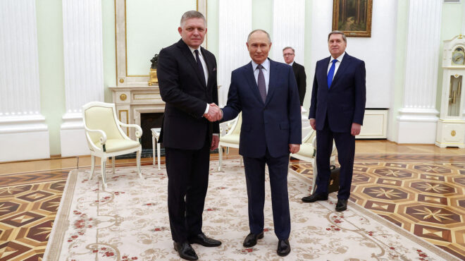 σλοβακία-ο-φίτσο-τα-βρήκε-με-τον-πούτιν-563407108