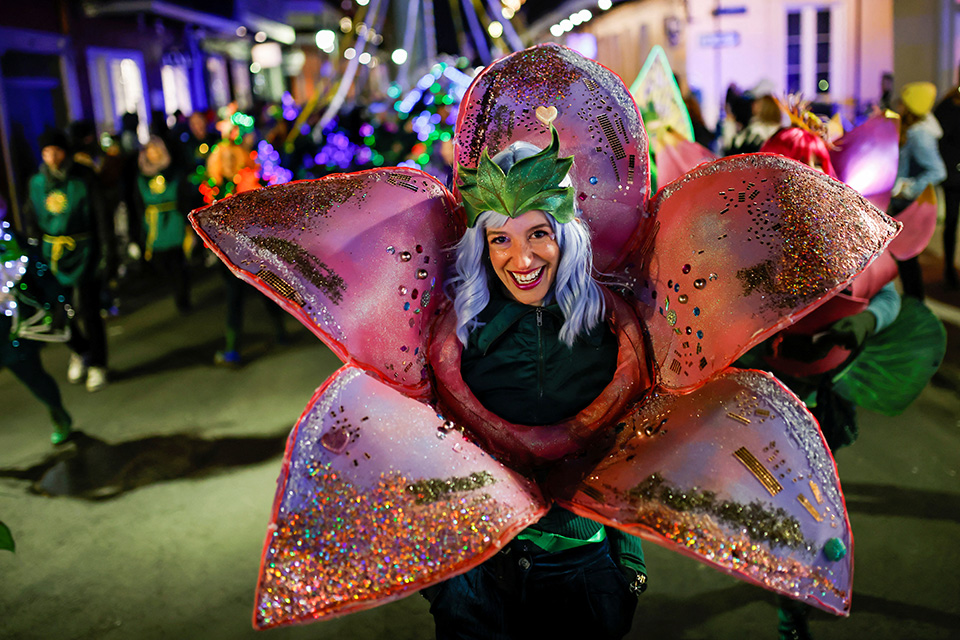 Πένθος γεμάτο χρώμα-1