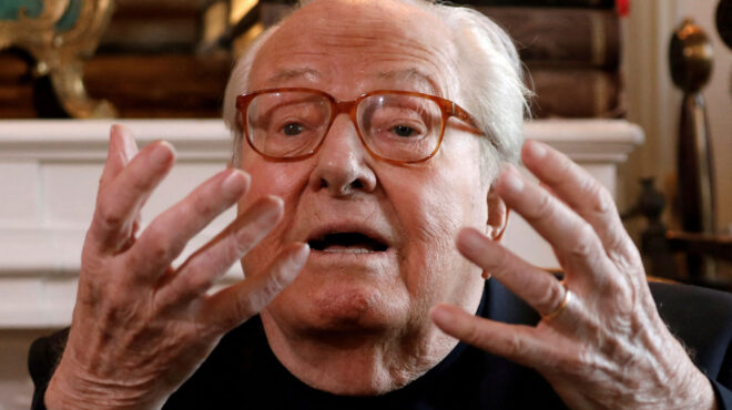 ζαν-μαρί-λεπέν-ο-διάβολος-που-απειλο-563405275