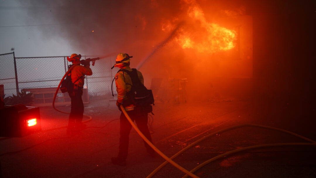 φωτιές-στο-λος-αντζελες-νέες-προειδοπ-563413303