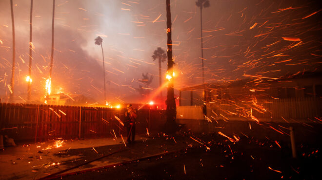τραμπ-κατά-νιούσομ-για-τις-φωτιές-στο-λ-563406733