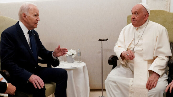 ηπα-ο-μπάιντεν-απένειμε-το-προεδρικό-μ-563413543