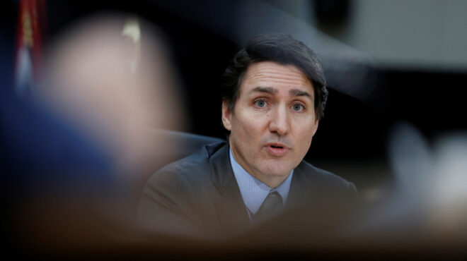 καναδάς-ολα-τα-ενδεχόμενα-στο-τραπέζ-563419738