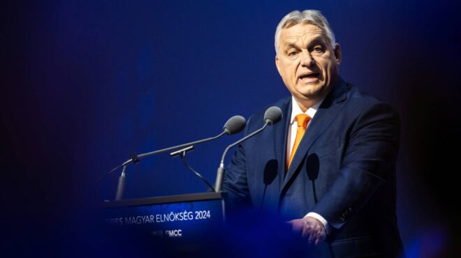 βουδαπέστη-ο-δήμαρχος-τορπίλισε-το-σχ-563438023