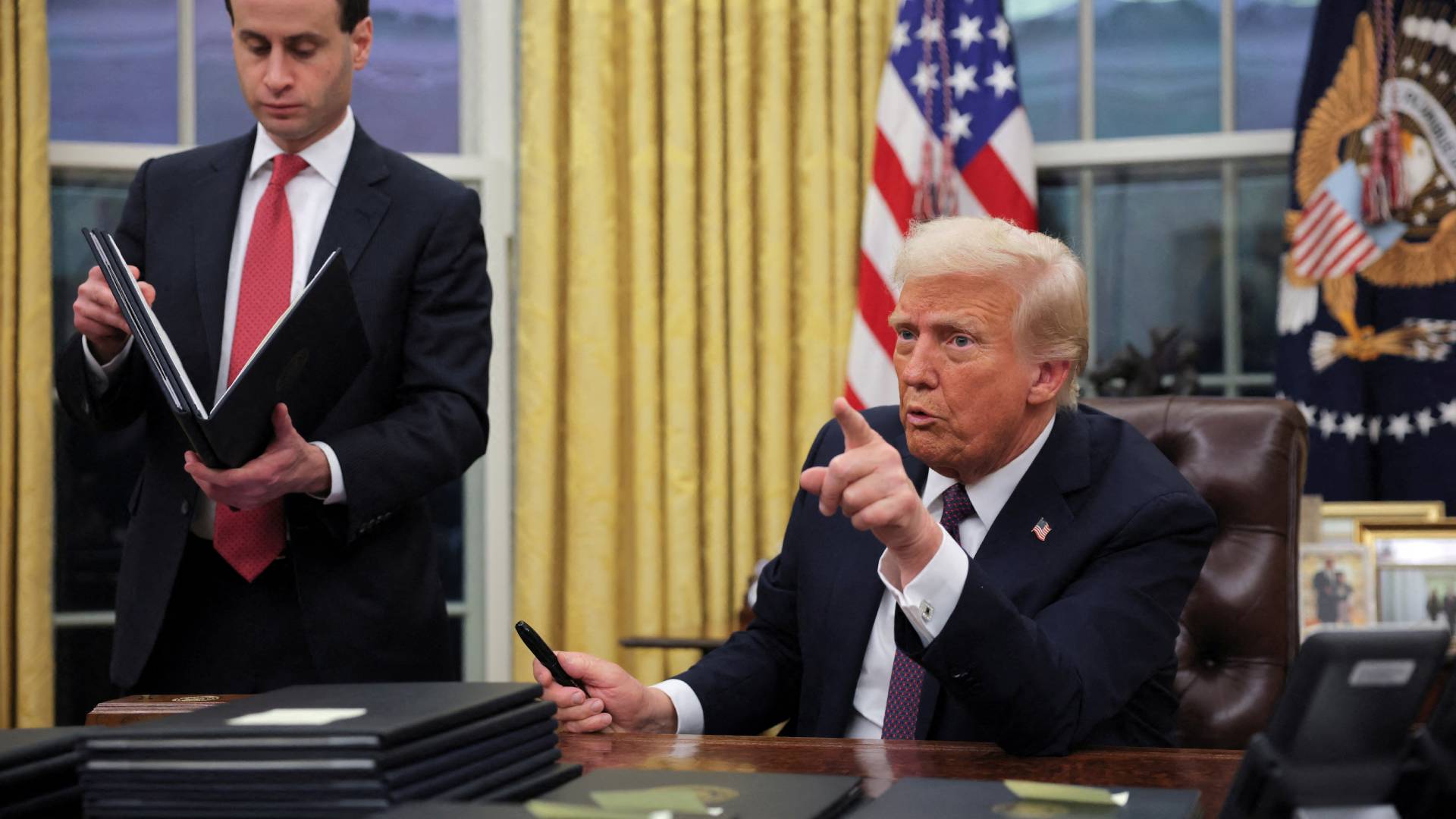 Ντόναλντ Τραμπ: Τα καρέ της επιστροφής του στο Οβάλ Γραφείο-3