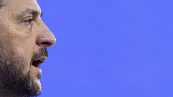 politico-γιατί-το-κίεβο-στρέφεται-στον-τραμπ-563429437