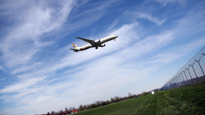 ρωσία-boeing-εξέπεμψε-sos-προσγειώθηκε-με-α-563442100