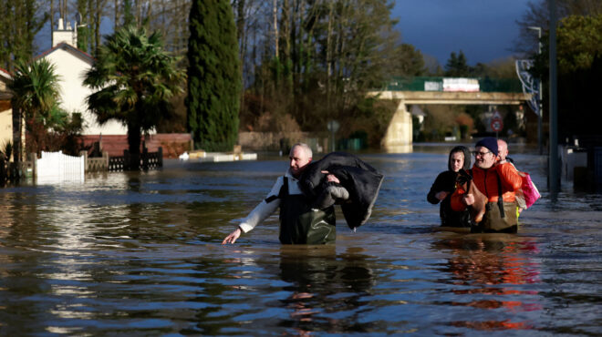 γαλλία-εκτεταμένες-πλημμύρες-στα-δυτ-563438713