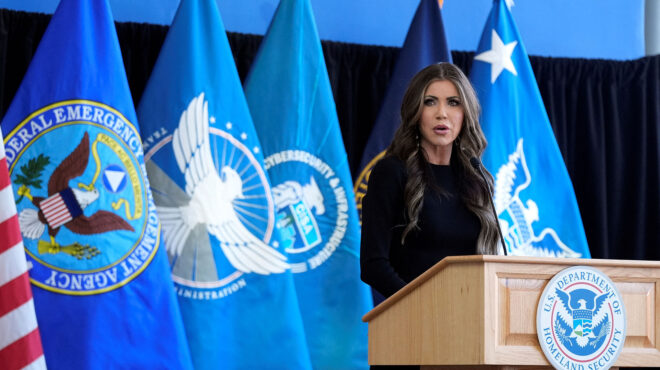 ο-τραμπ-τερματίζει-την-προσωρινή-προσ-563441980