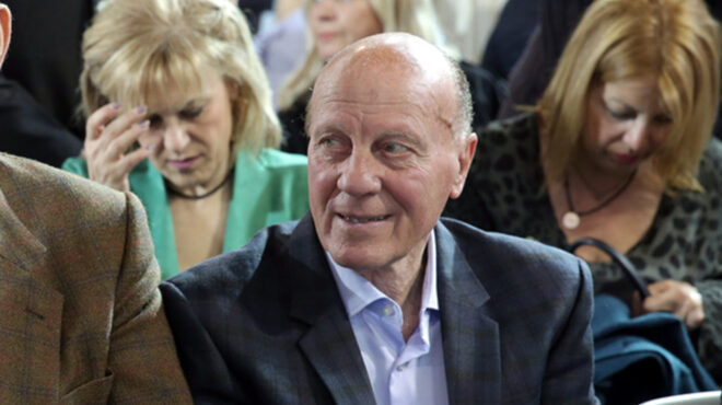 πέθανε-ο-μίμης-δομάζος-563429671