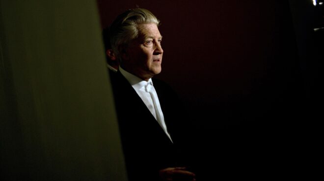 ντέιβιντ-λιντς-1946-2025-μεταξύ-ονείρου-και-ε-563421310