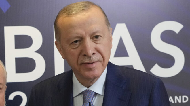 εντός-και-εκτός-ερντογάν-υπέρ-τραμπ-κα-563427523