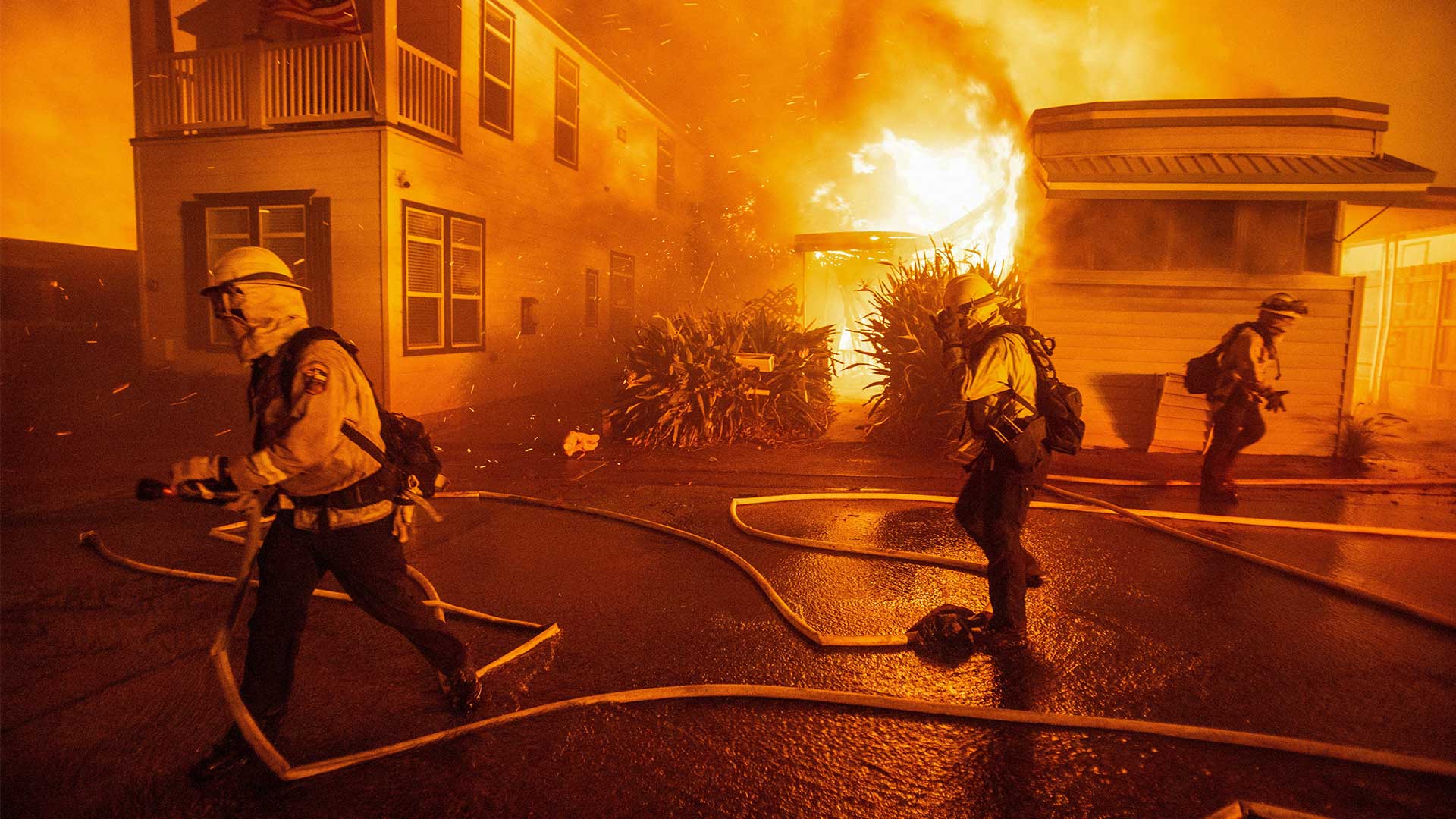Η πύρινη κόλαση της Καλιφόρνιας μέσα από 12 φωτογραφίες-3