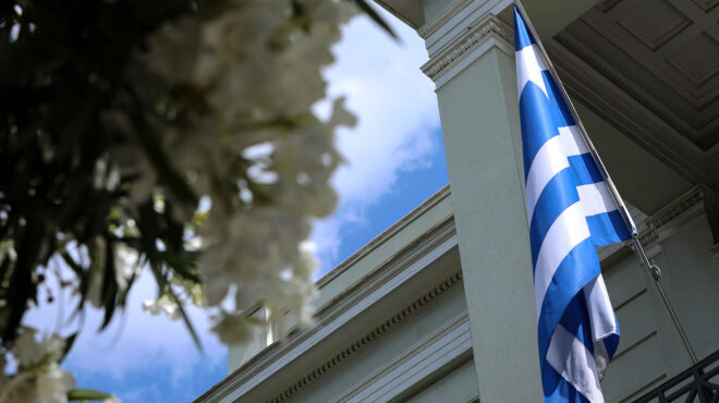 εντός-και-εκτός-εγκαινιάστηκε-το-ελλη-563441380