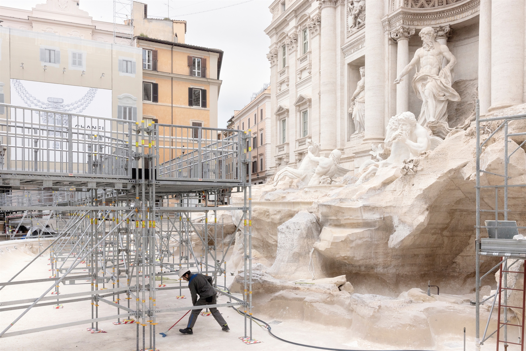 Η κρήνη των εκατομμυρίων – Ψαρεύοντας κέρματα στη Ρώμη-1