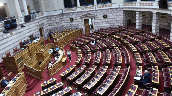 θεωρείο-τα-δύο-ερωτήματα-για-την-ψηφοφ-563433223