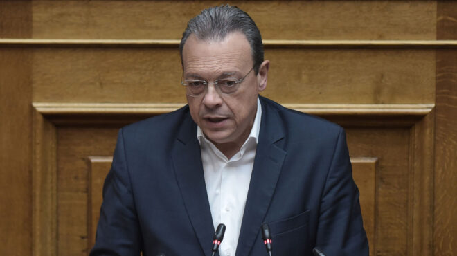 σ-φάμελλος-για-κώστα-σημίτη-συνέδεσε-τ-563403640