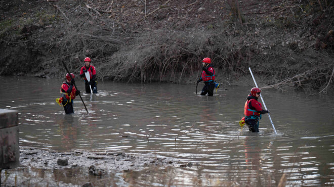 λάρισα-αγωνιώδης-αναζήτηση-για-τον-εν-563401078