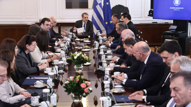 θεωρείο-μηνύματα-σε-υπουργούς-563443336