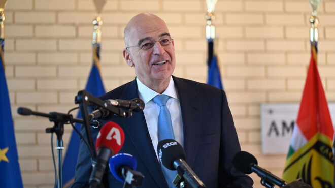 δένδιας-για-έκτακτες-κρίσεις-στο-πλαί-563411074