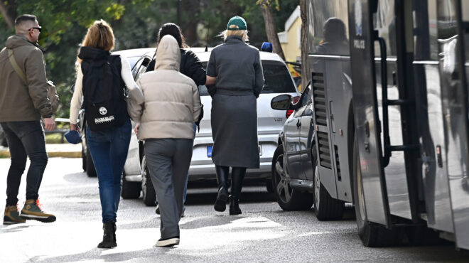 βαριές-διώξεις-στους-19-για-το-κύκλωμα-π-563413159