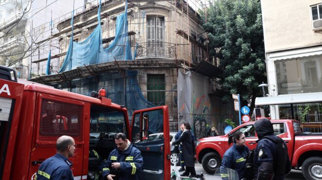 εξάρχεια-φωτιά-σε-εγκαταλελειμμένο-κ-563426089