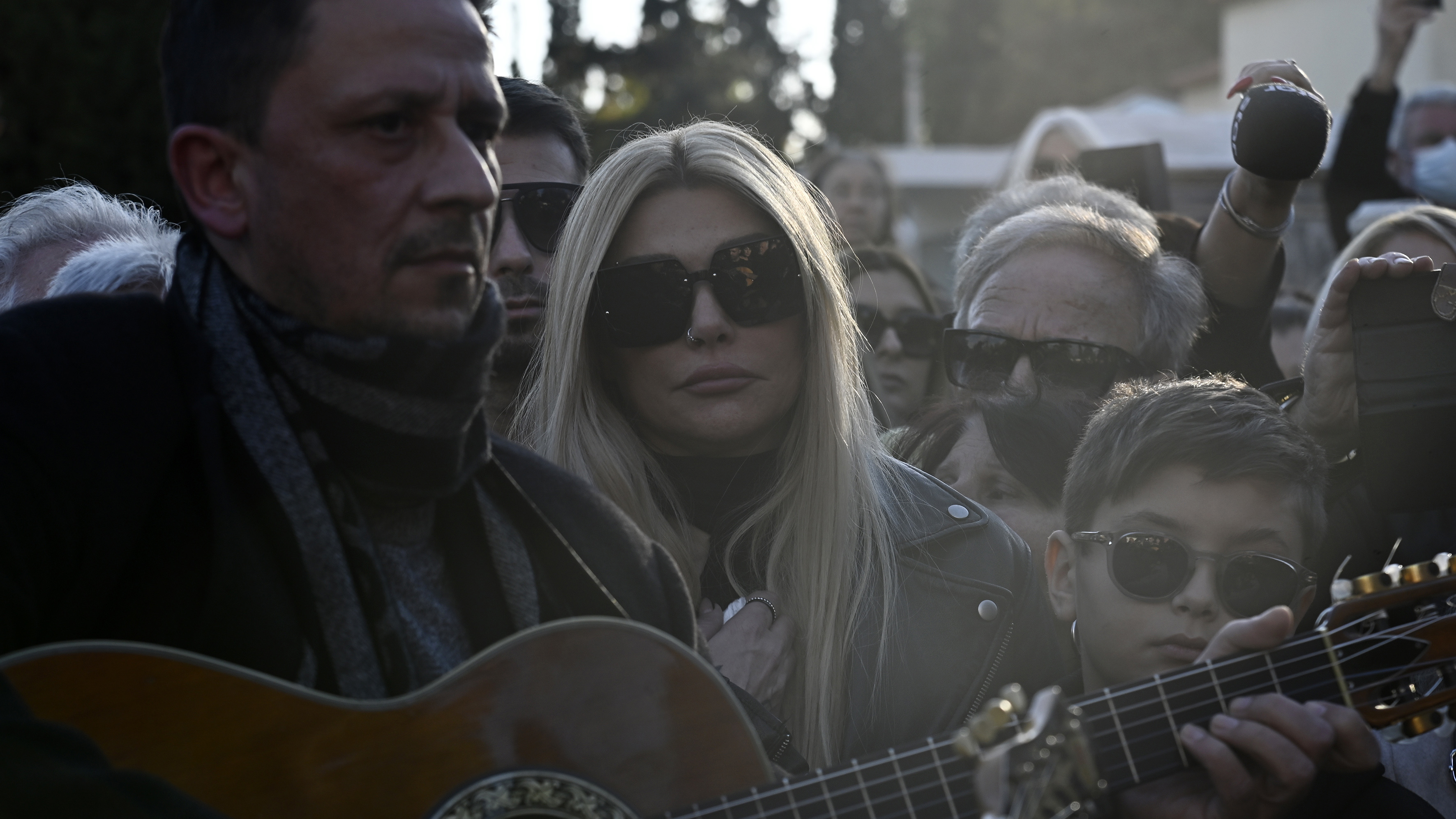 Καίτη Γκρέυ: Πλήθος κόσμου στο τελευταίο «αντίο» – Εικόνες-6