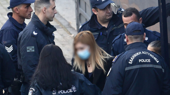 ρούλα-πισπιρίγκου-με-παρουσιάζουν-ω-563444005