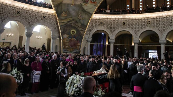 το-τελευταίο-αντίο-στον-μακαριστό-αρχ-563443798